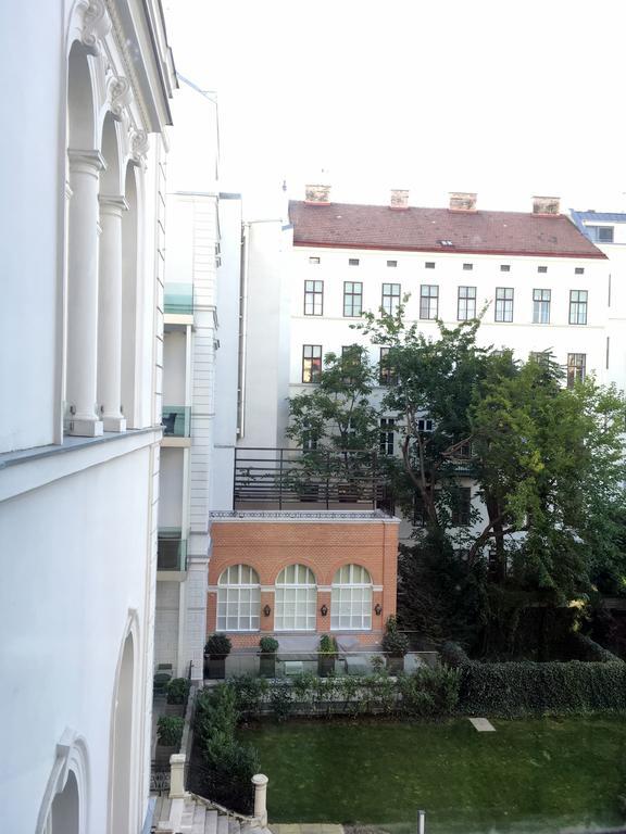 Apartments Near Rathaus Wien Exteriör bild